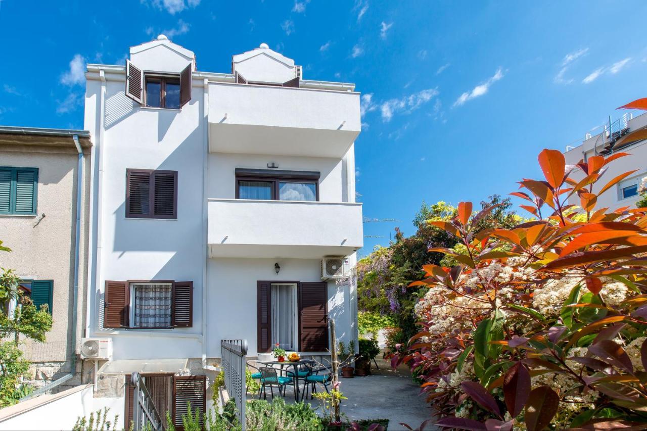 Apartment Nives In The City Center - Free Parking Split Kültér fotó