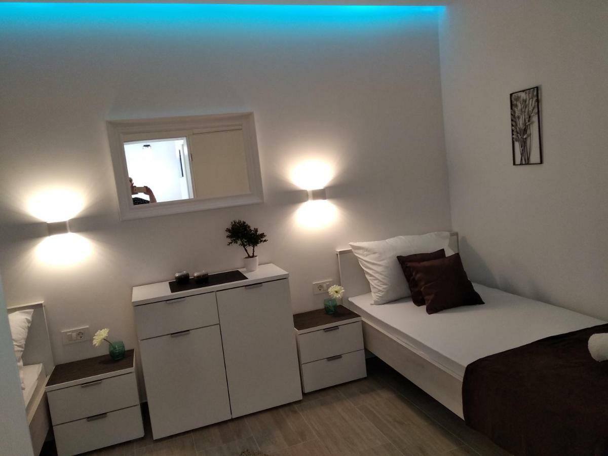 Apartment Nives In The City Center - Free Parking Split Kültér fotó