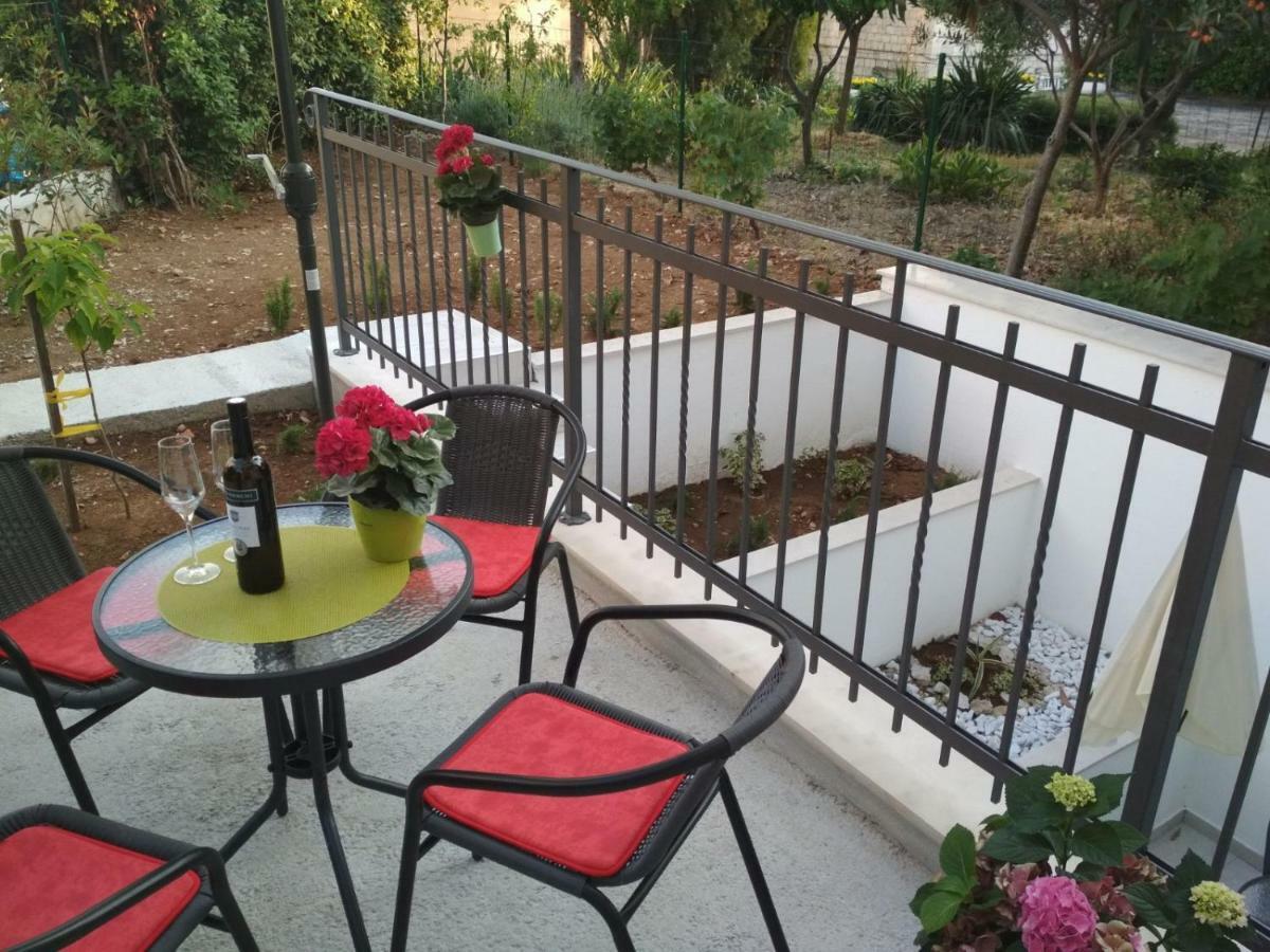 Apartment Nives In The City Center - Free Parking Split Kültér fotó