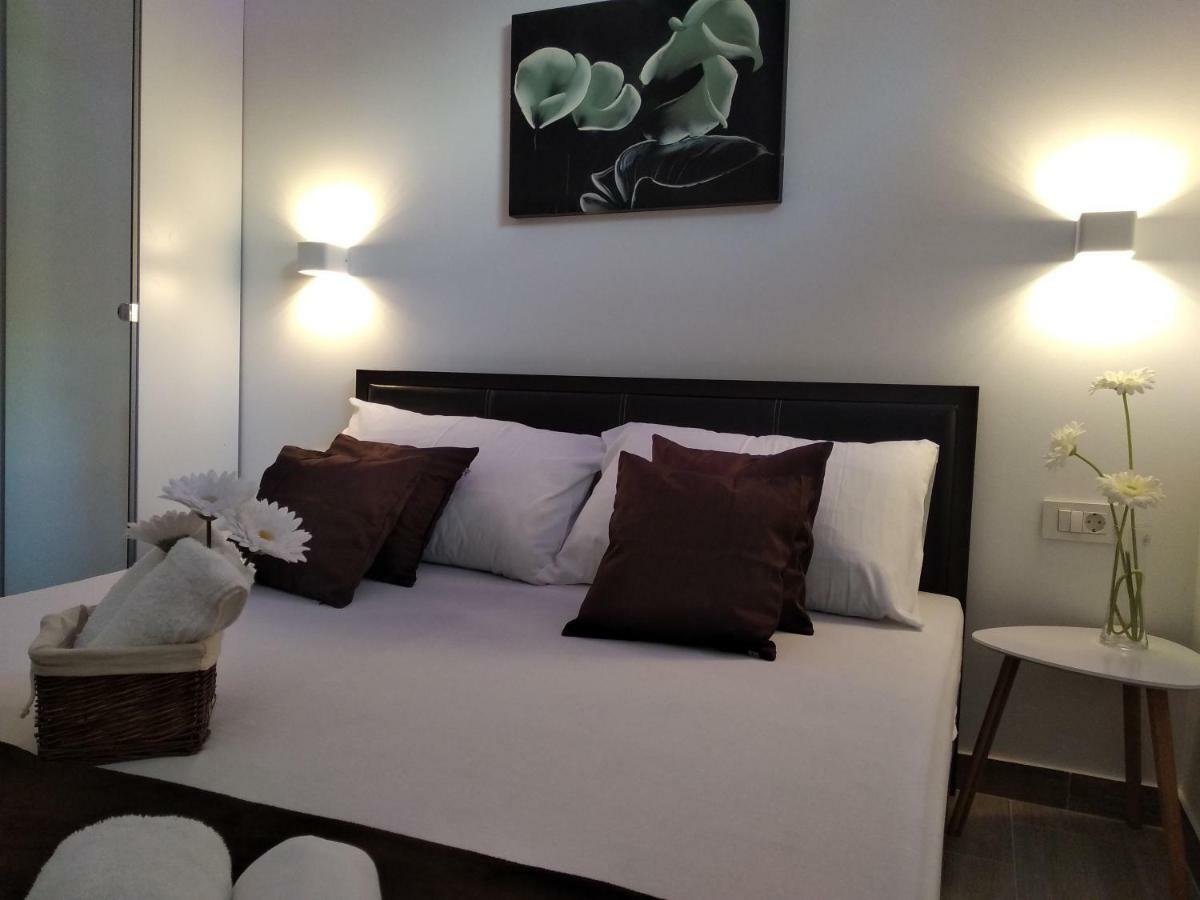 Apartment Nives In The City Center - Free Parking Split Kültér fotó