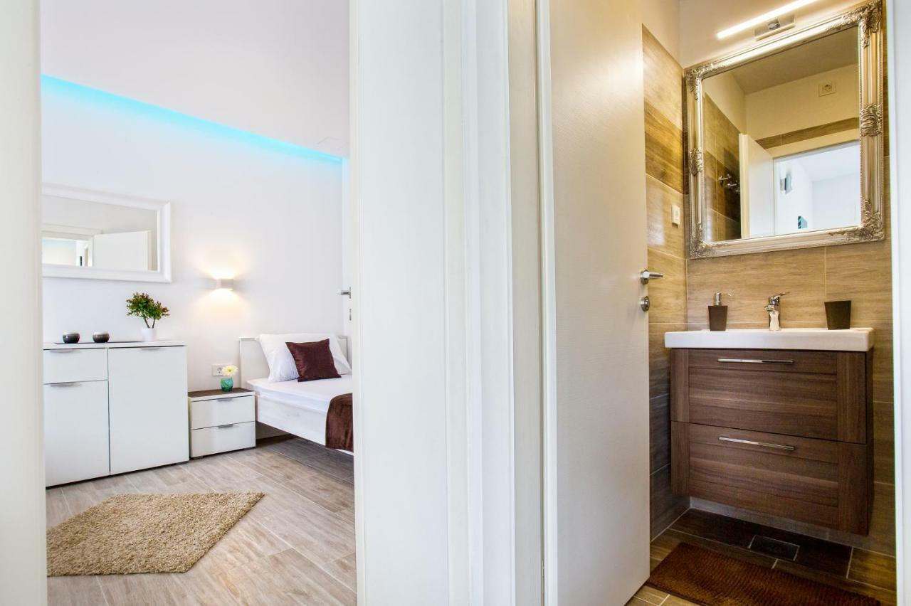Apartment Nives In The City Center - Free Parking Split Kültér fotó