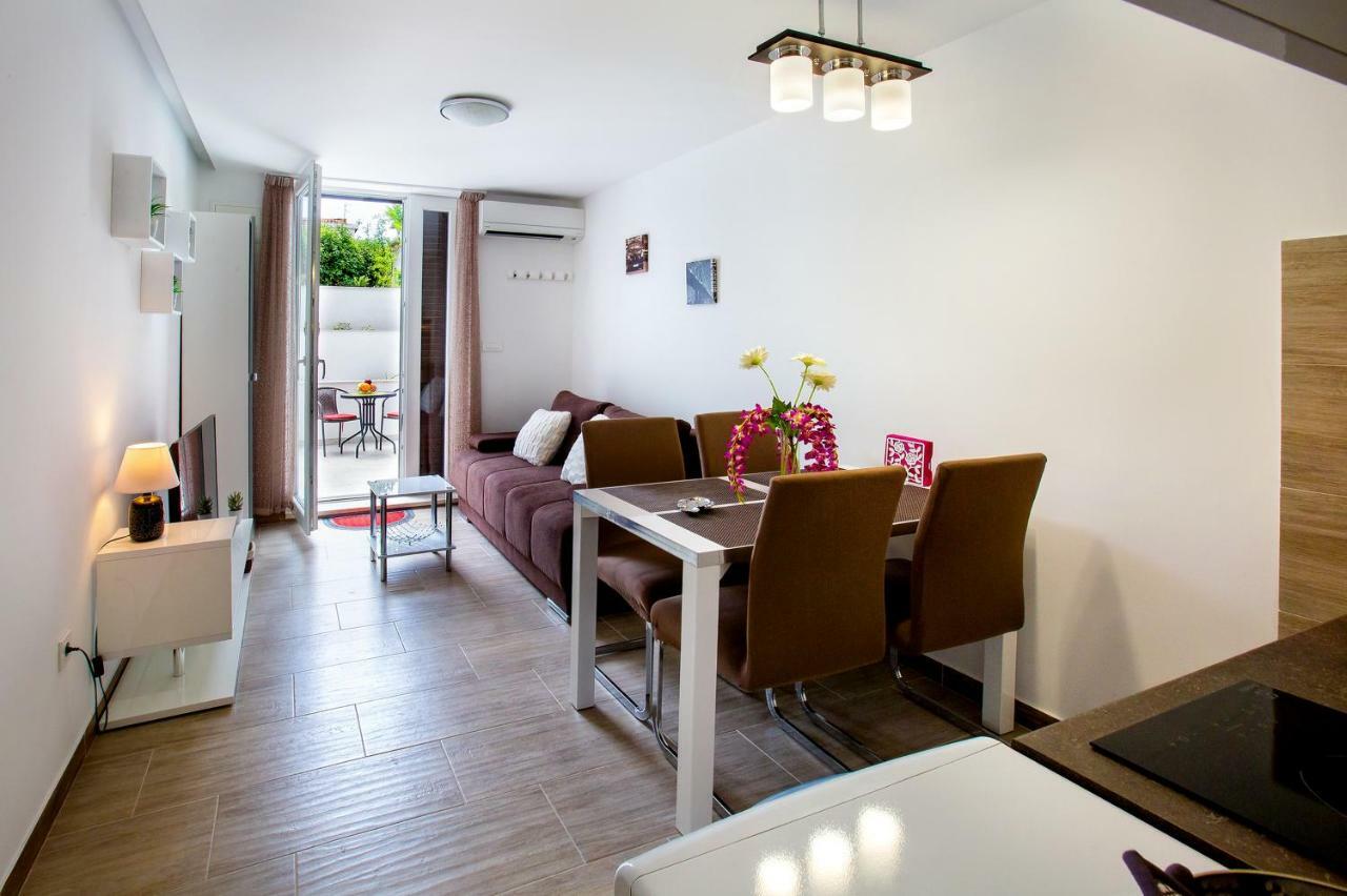 Apartment Nives In The City Center - Free Parking Split Kültér fotó