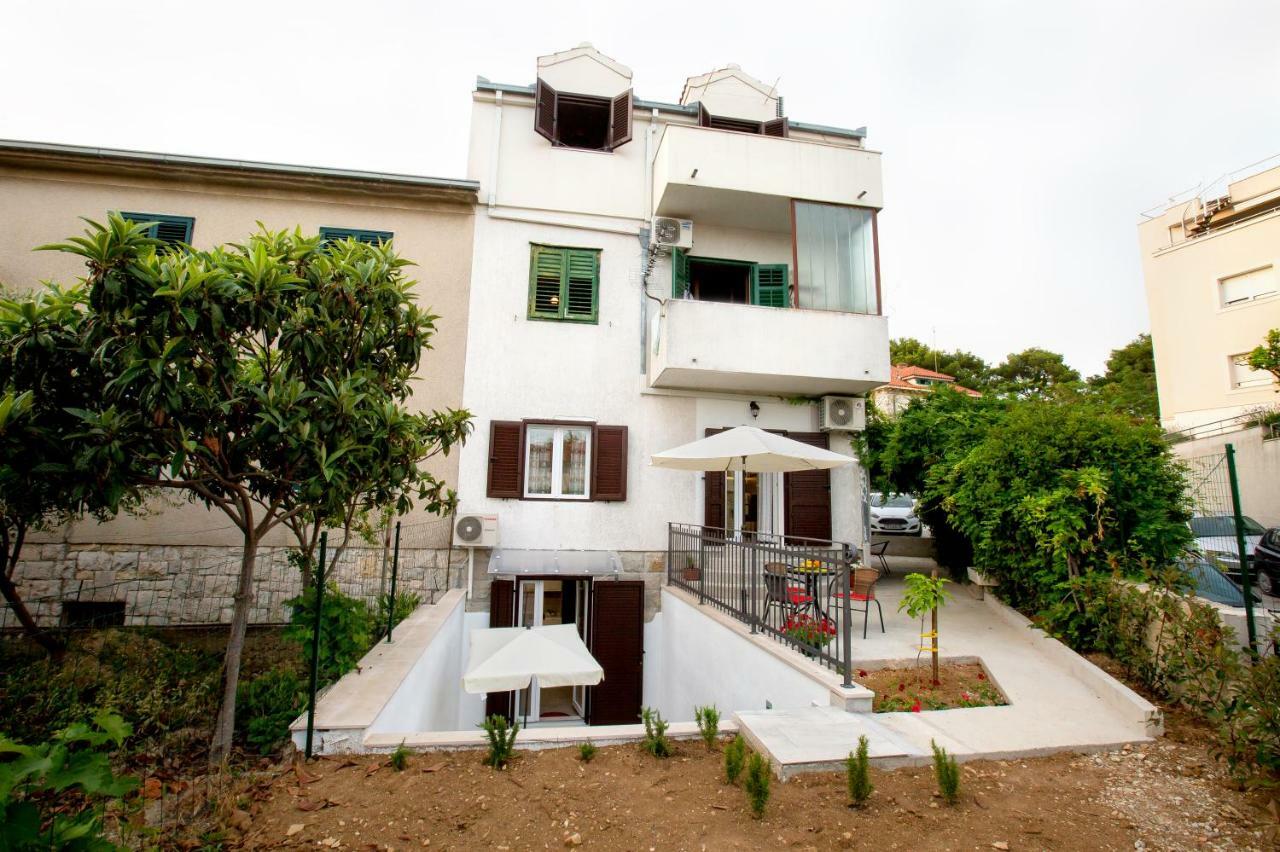 Apartment Nives In The City Center - Free Parking Split Kültér fotó
