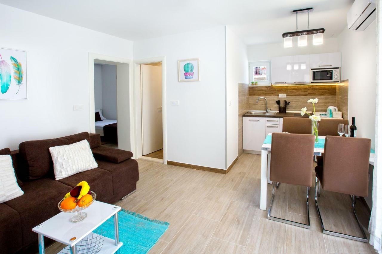 Apartment Nives In The City Center - Free Parking Split Kültér fotó